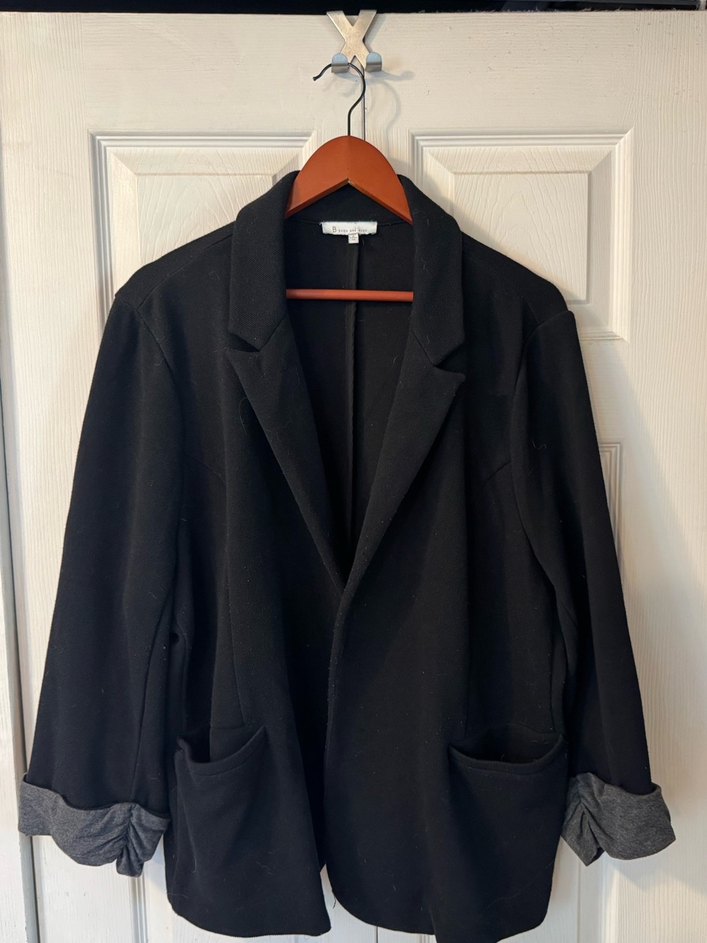 Black Open-Front Blazer w/ Rolled Gray Cuffs “Skies Are Blue” (Stitch Fix) 3X